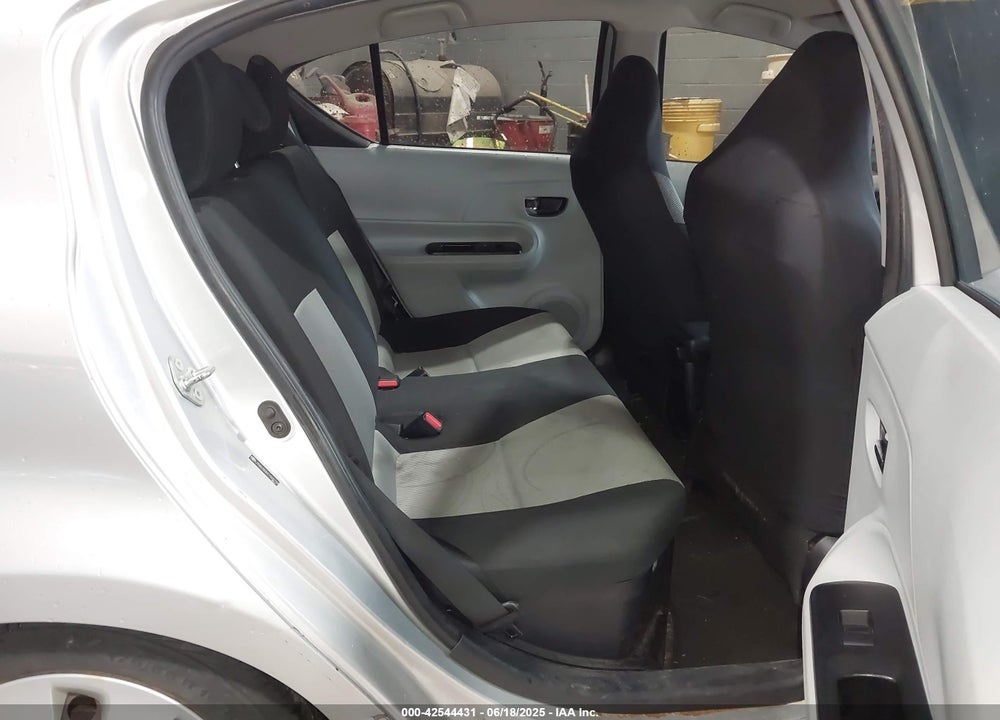 2012 TOYOTA PRIUS C TWO VIN: JTDKDTB3XC1503779