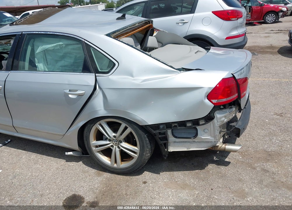 2015 VOLKSWAGEN PASSAT 2.0L TDI SEL PREMIUM VIN: 1VWCV7A39FC098319