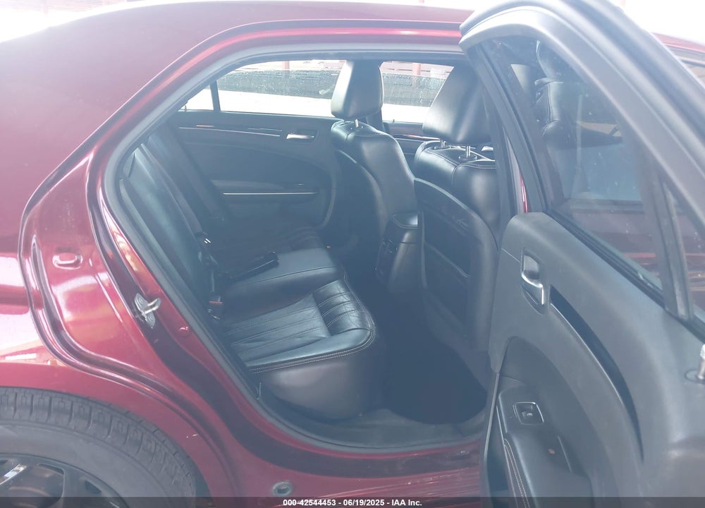 2020 CHRYSLER 300 VIN: 2C3CCAGG3LH131585