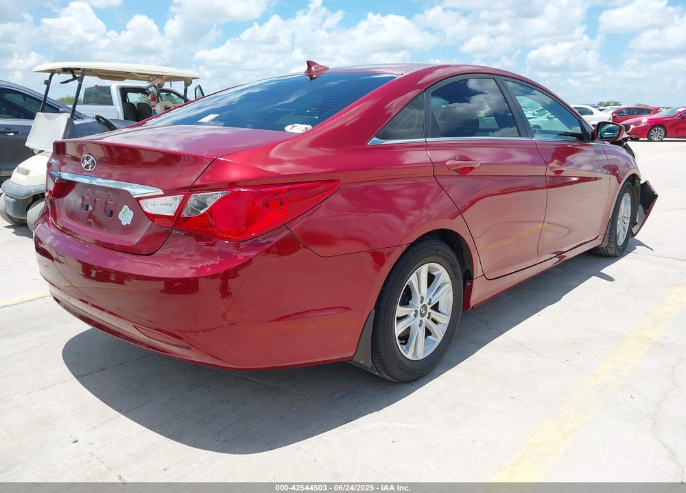 2013 HYUNDAI SONATA VIN: 5NPEB4AC1DH629470