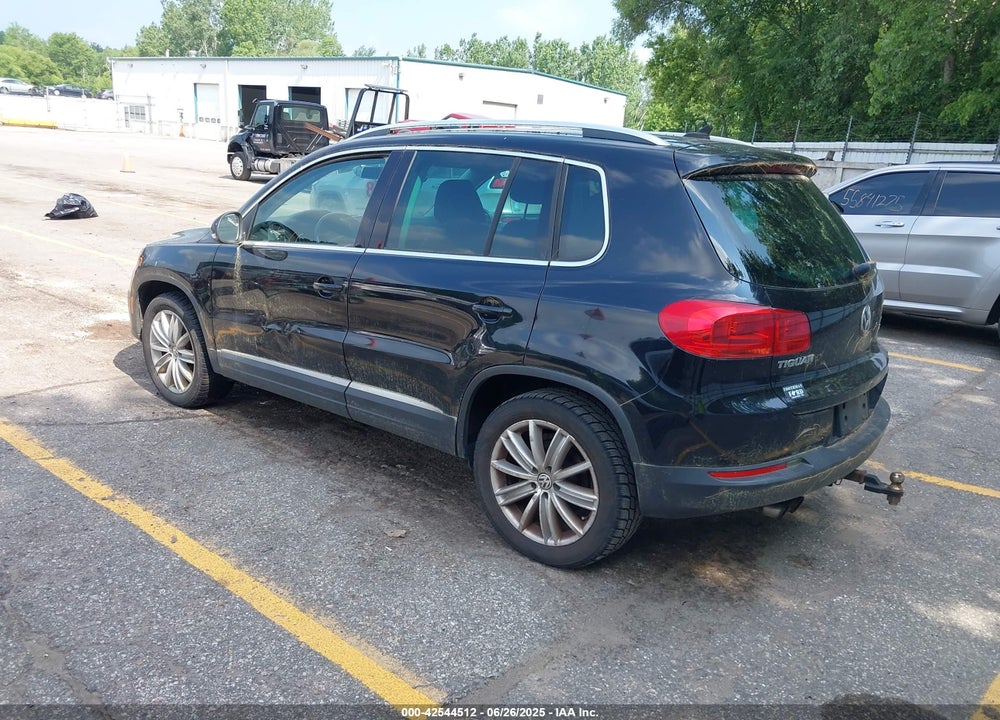 2012 VOLKSWAGEN TIGUAN VIN: WVGBV7AX4CW548742