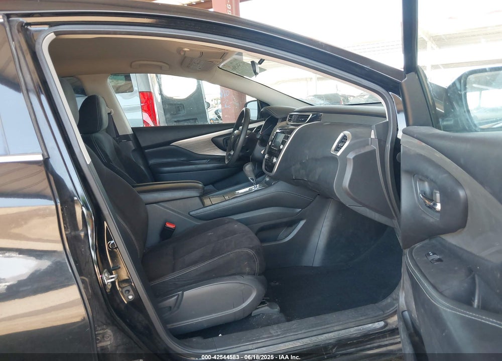 2015 NISSAN MURANO VIN: 5N1AZ2MG1FN230134