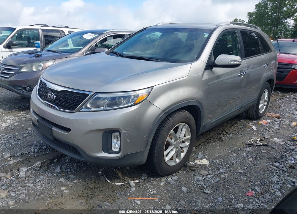 2014 KIA SORENTO VIN: 5XYKT3A6XEG531826