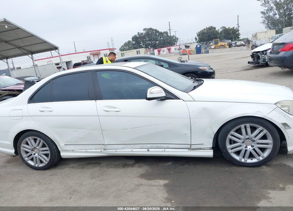 2009 MERCEDES-BENZ C 300 VIN: WDDGF54X29R067733