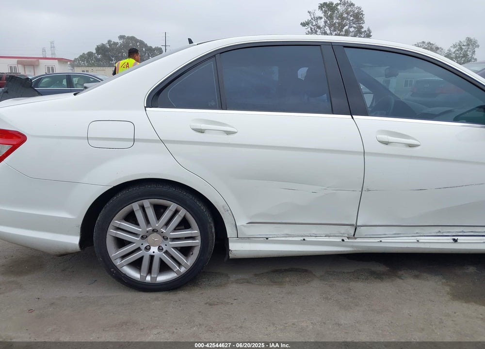 2009 MERCEDES-BENZ C 300 VIN: WDDGF54X29R067733