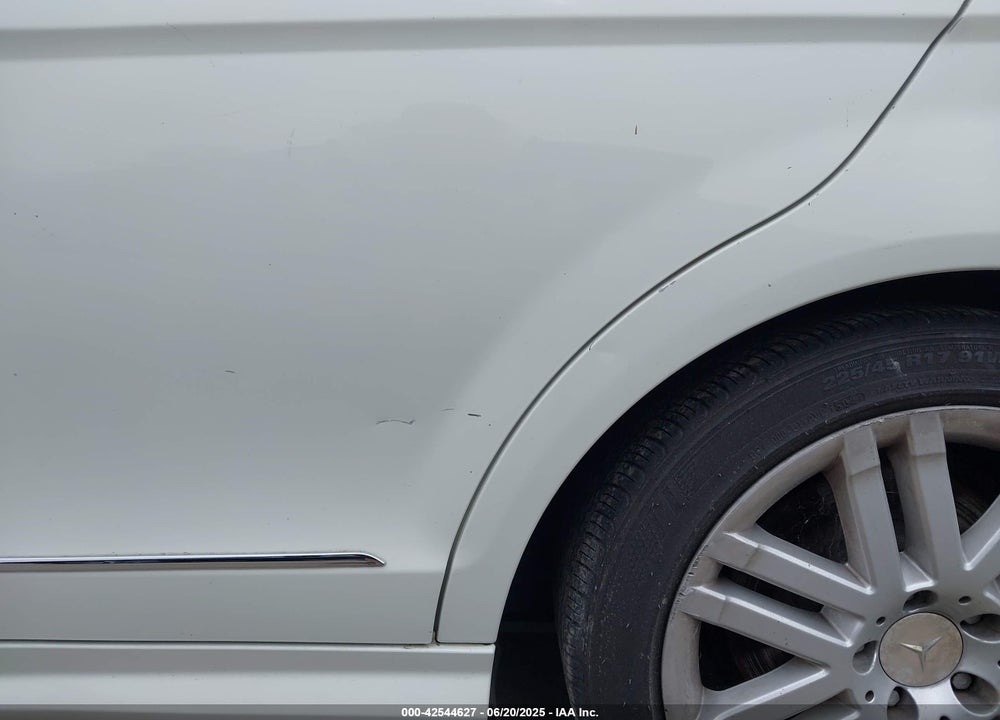 2009 MERCEDES-BENZ C 300 VIN: WDDGF54X29R067733
