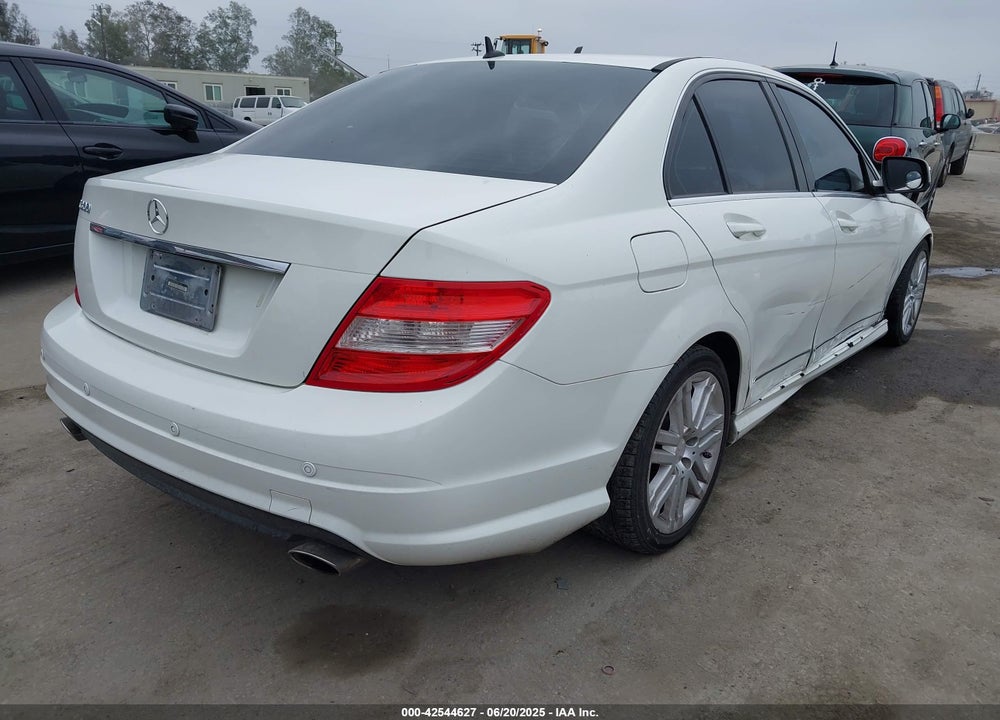 2009 MERCEDES-BENZ C 300 VIN: WDDGF54X29R067733