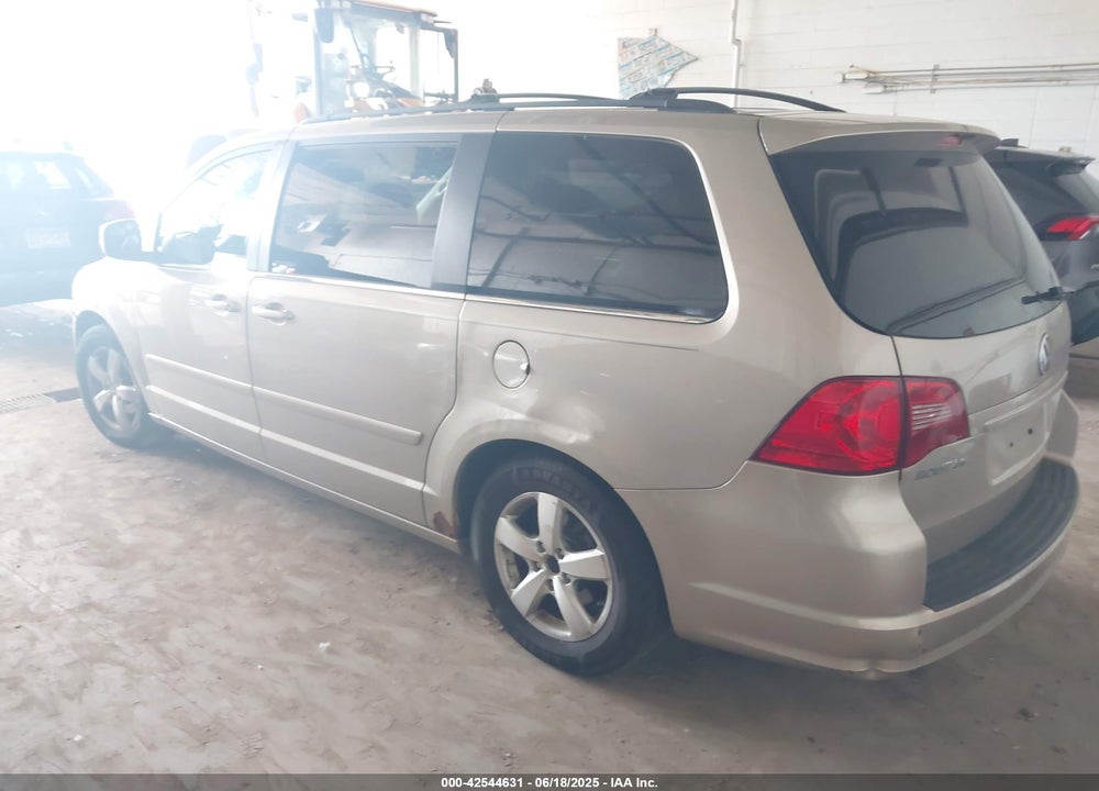 2009 VOLKSWAGEN ROUTAN SE VIN: 2V8HW34189R500405
