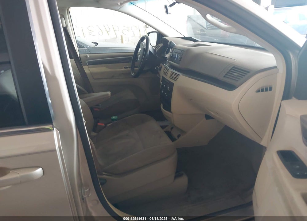 2009 VOLKSWAGEN ROUTAN SE VIN: 2V8HW34189R500405