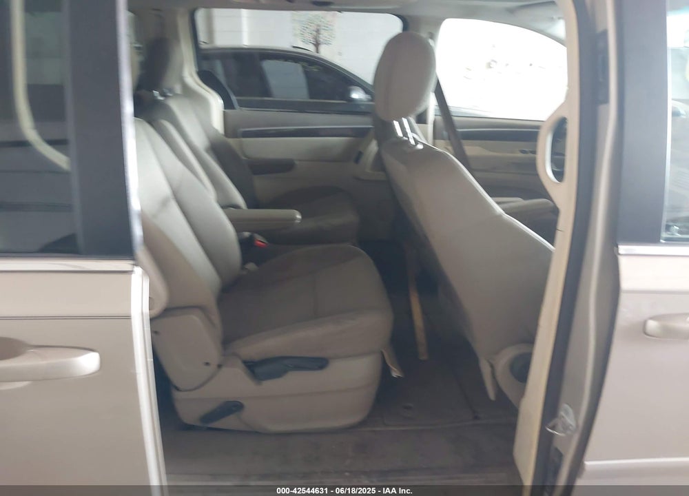 2009 VOLKSWAGEN ROUTAN SE VIN: 2V8HW34189R500405
