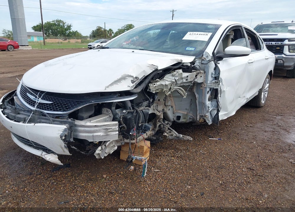 2016 CHRYSLER 200 LIMITED VIN: 1C3CCCAB5GN117192