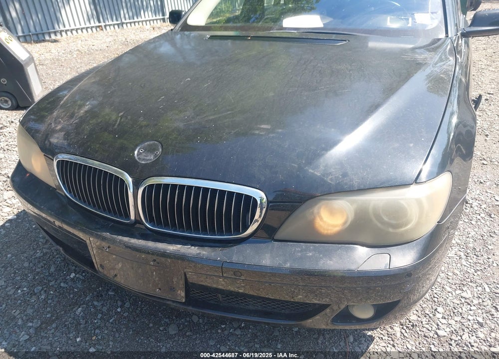 2007 BMW 750I VIN: WBAHL83557DT08894