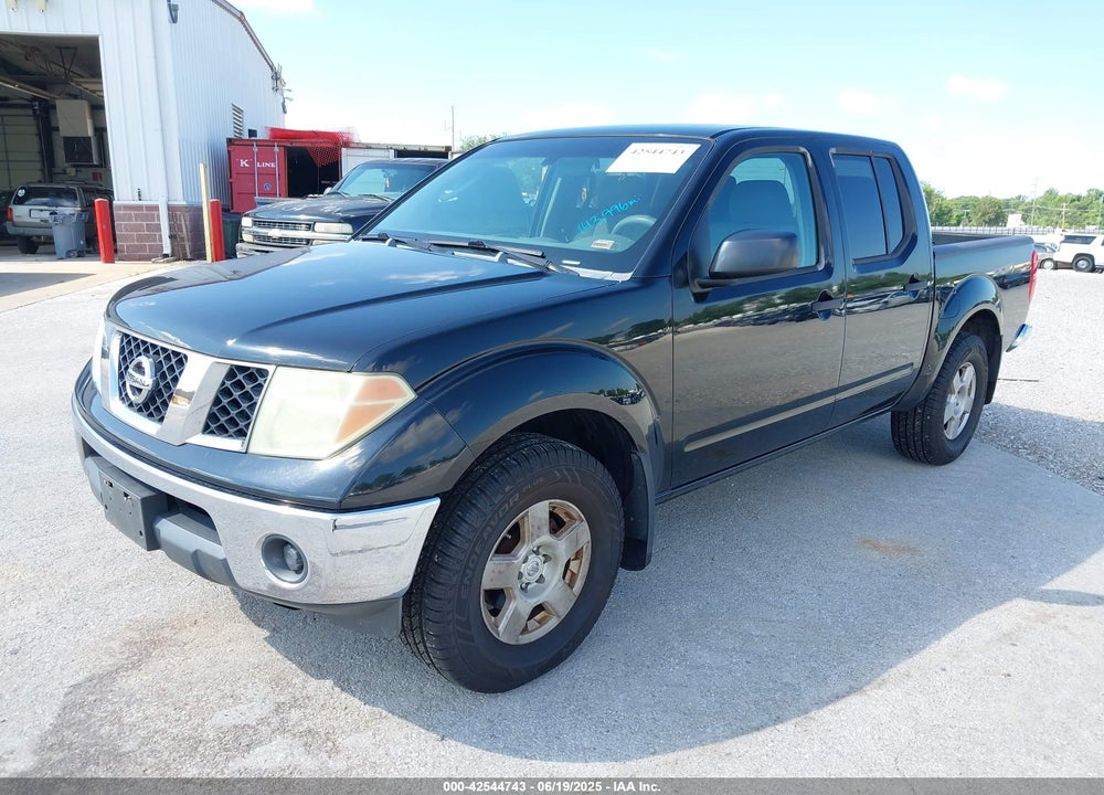 2005 NISSAN FRONTIER SE VIN: 1N6AD07W75C404595