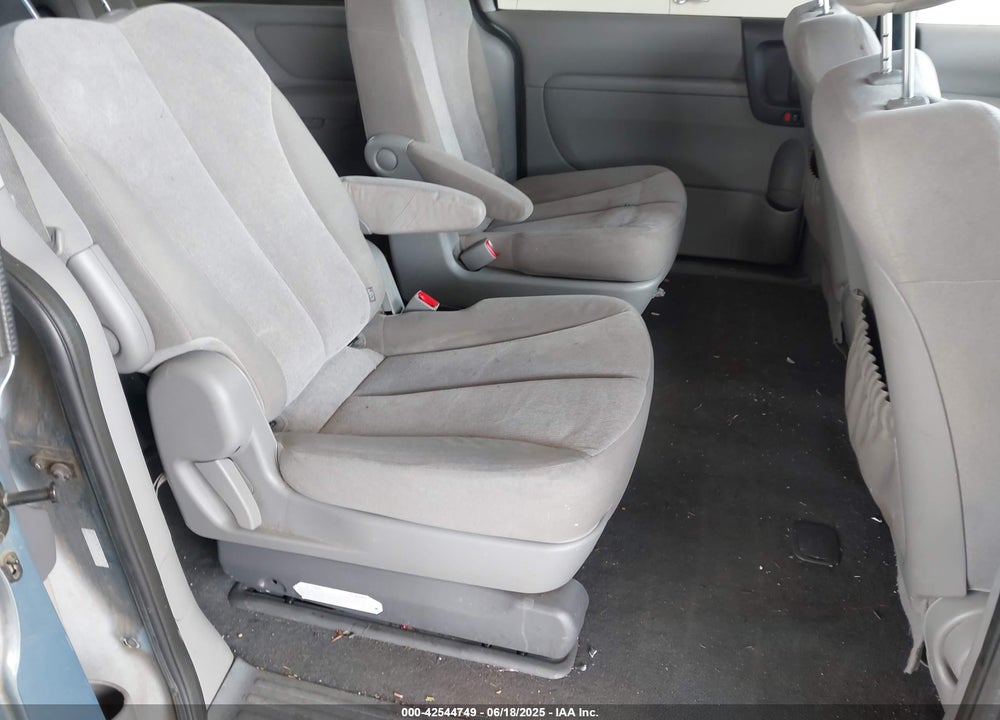 2012 KIA SEDONA LX VIN: KNDMG4C74C6443458