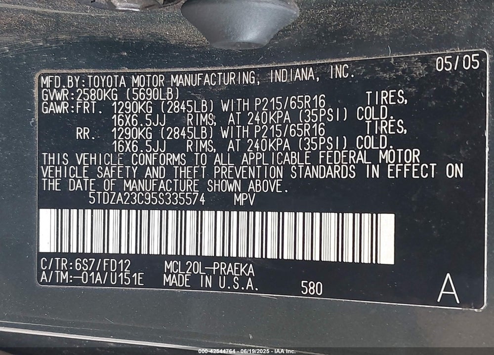 2005 TOYOTA SIENNA CE VIN: 5TDZA23C95S335574