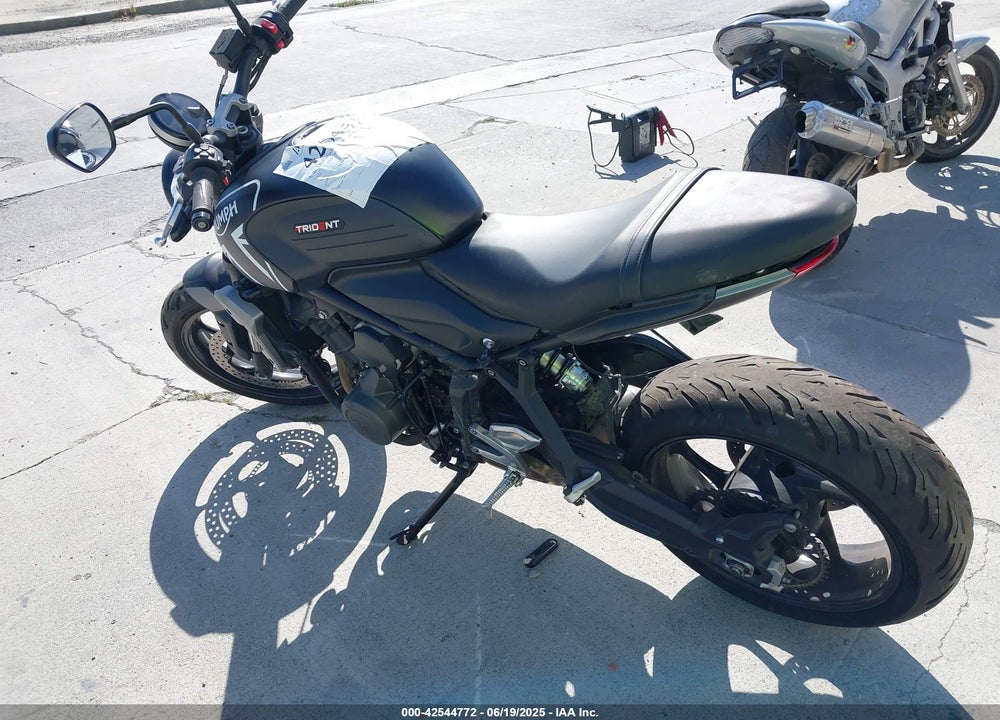 2022 TRIUMPH MOTORCYCLE TRIDENT 660 VIN: SMTL10UL4NTAU8299