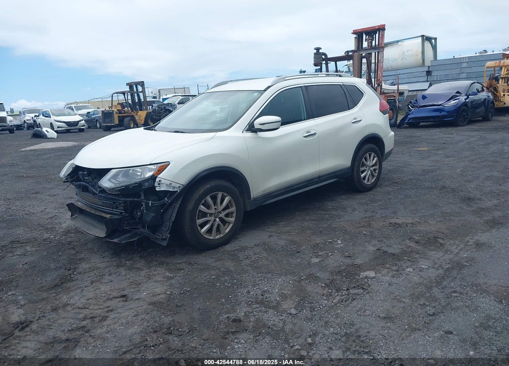 2018 NISSAN ROGUE VIN: 5N1AT2MV4JC708051