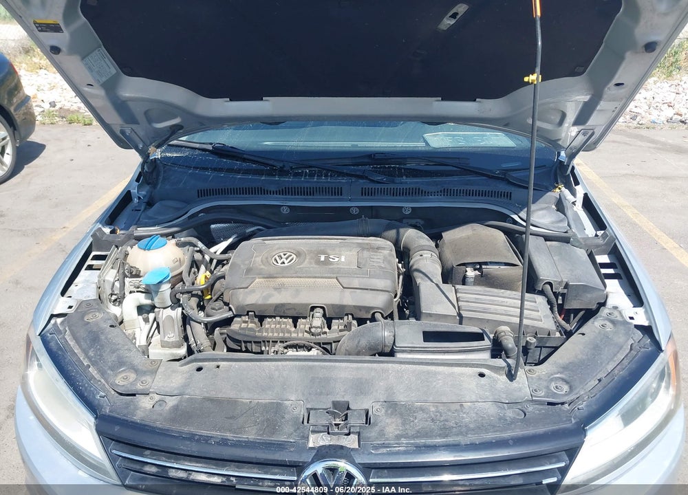 2014 VOLKSWAGEN JETTA VIN: 3VWD17AJ6EM234451