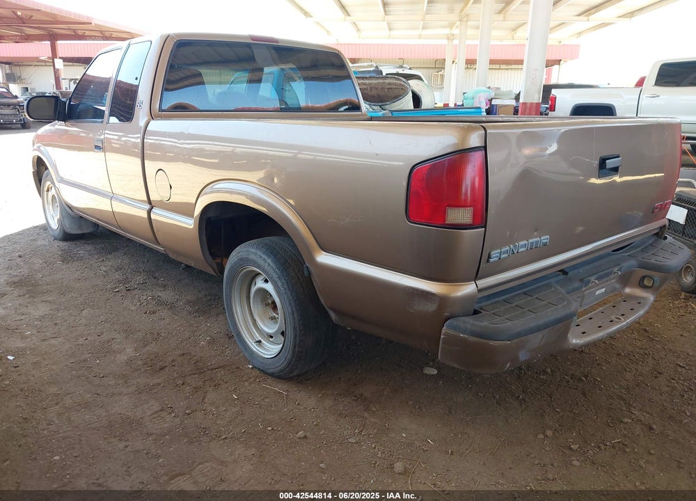 2002 GMC SONOMA SLS VIN: 1GTCS19W228113831