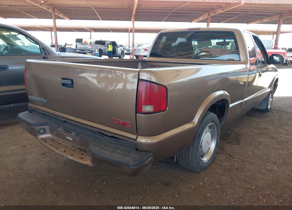2002 GMC SONOMA SLS VIN: 1GTCS19W228113831
