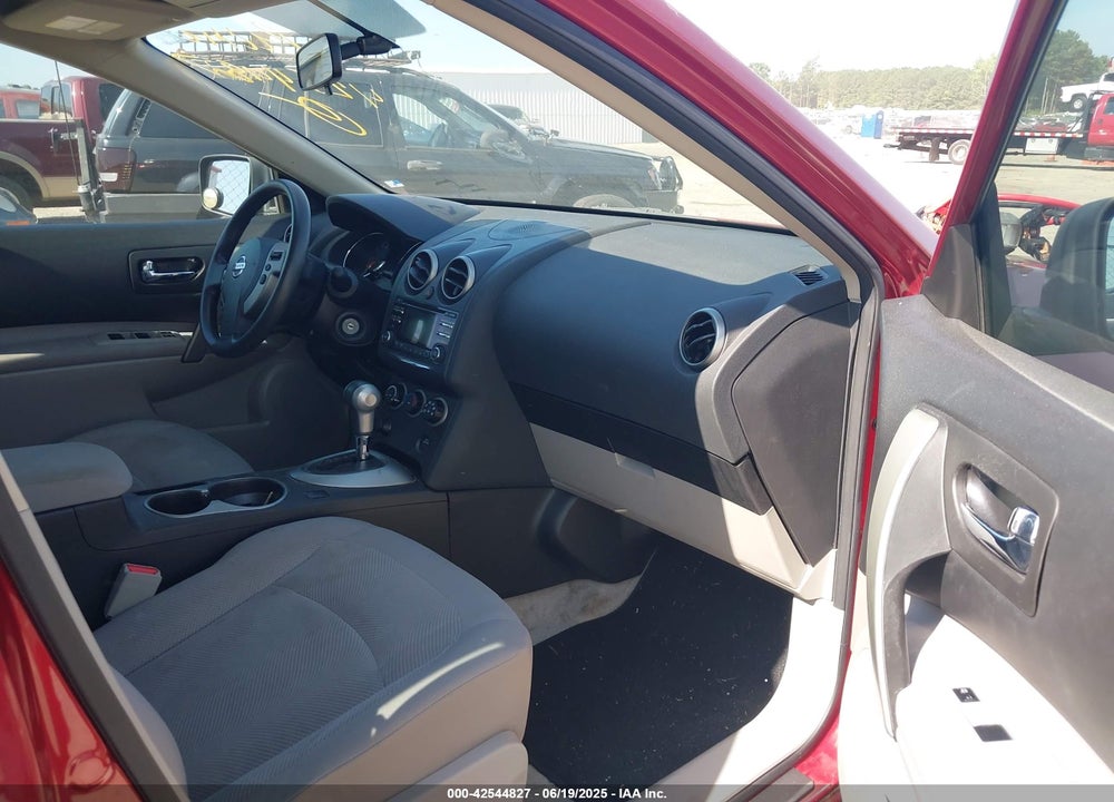 2015 NISSAN ROGUE SELECT S VIN: JN8AS5MT5FW669097