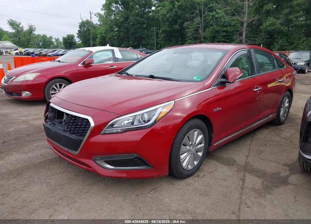 2016 HYUNDAI SONATA VIN: KMHE24L16GA015369