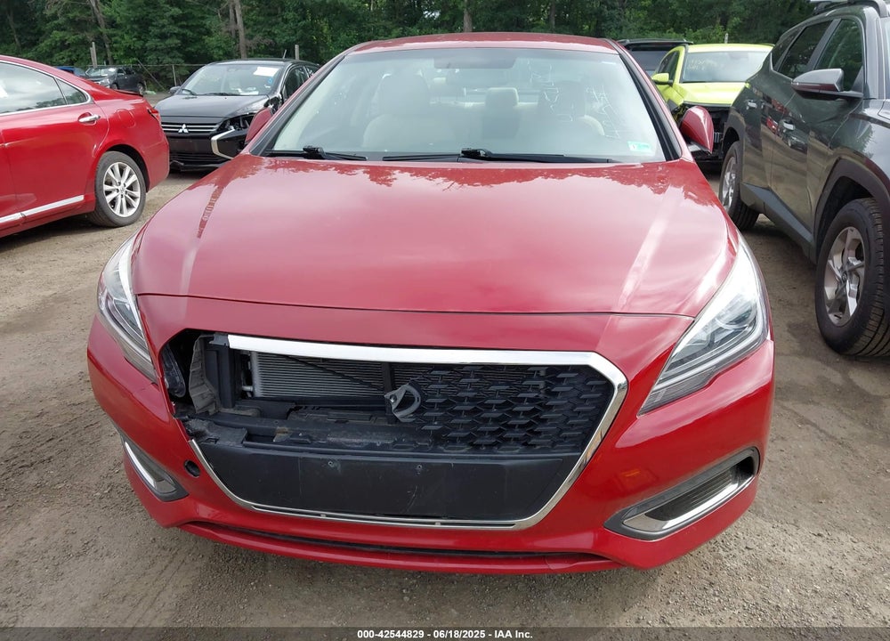 2016 HYUNDAI SONATA VIN: KMHE24L16GA015369