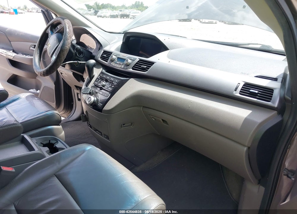 2011 HONDA ODYSSEY EX-L VIN: 5FNRL5H61BB021707