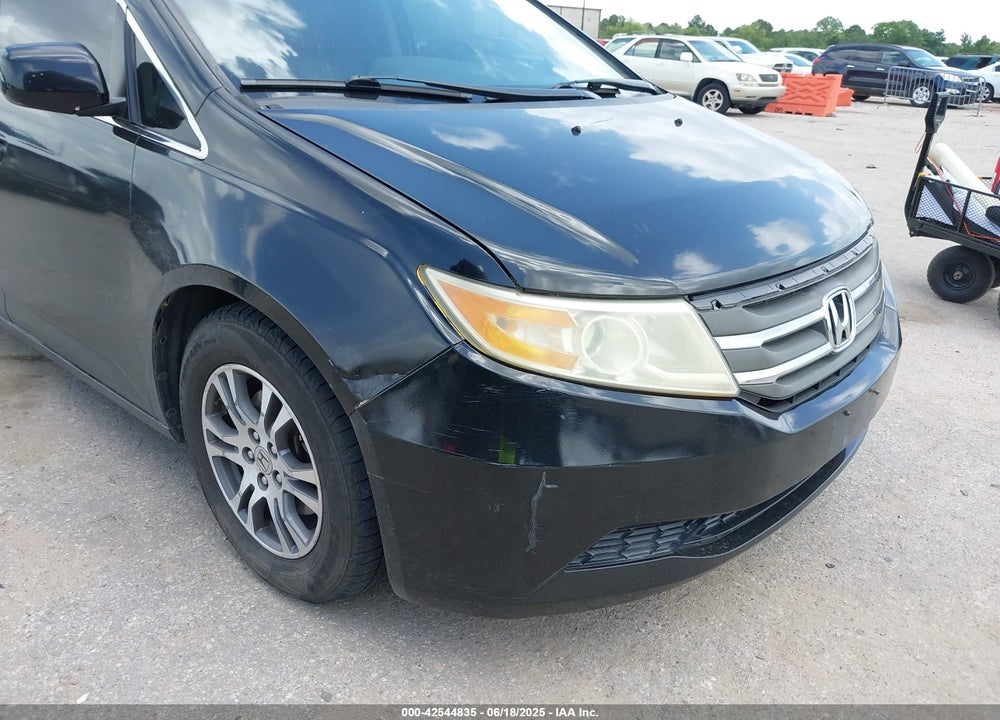 2011 HONDA ODYSSEY EX-L VIN: 5FNRL5H61BB021707