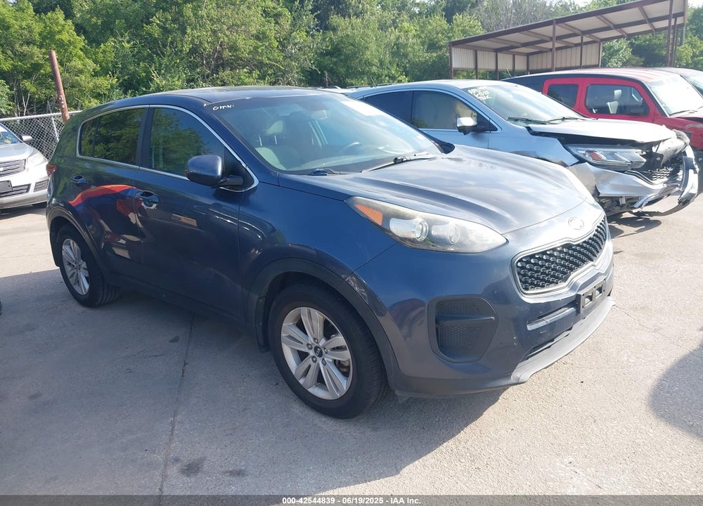2018 KIA SPORTAGE LX VIN: KNDPM3AC2J7488535