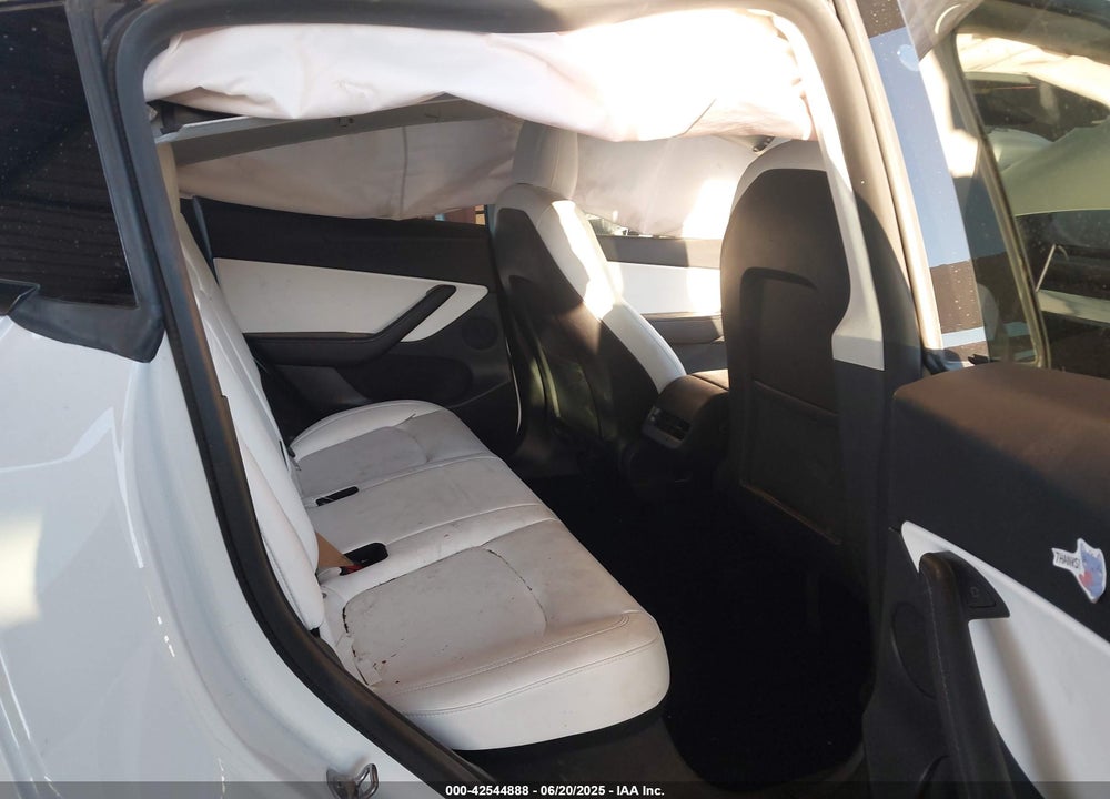 2021 TESLA MODEL Y LONG RANGE DUAL MOTOR ALL-WHEEL DRIVE VIN: 5YJYGDEE0MF264790