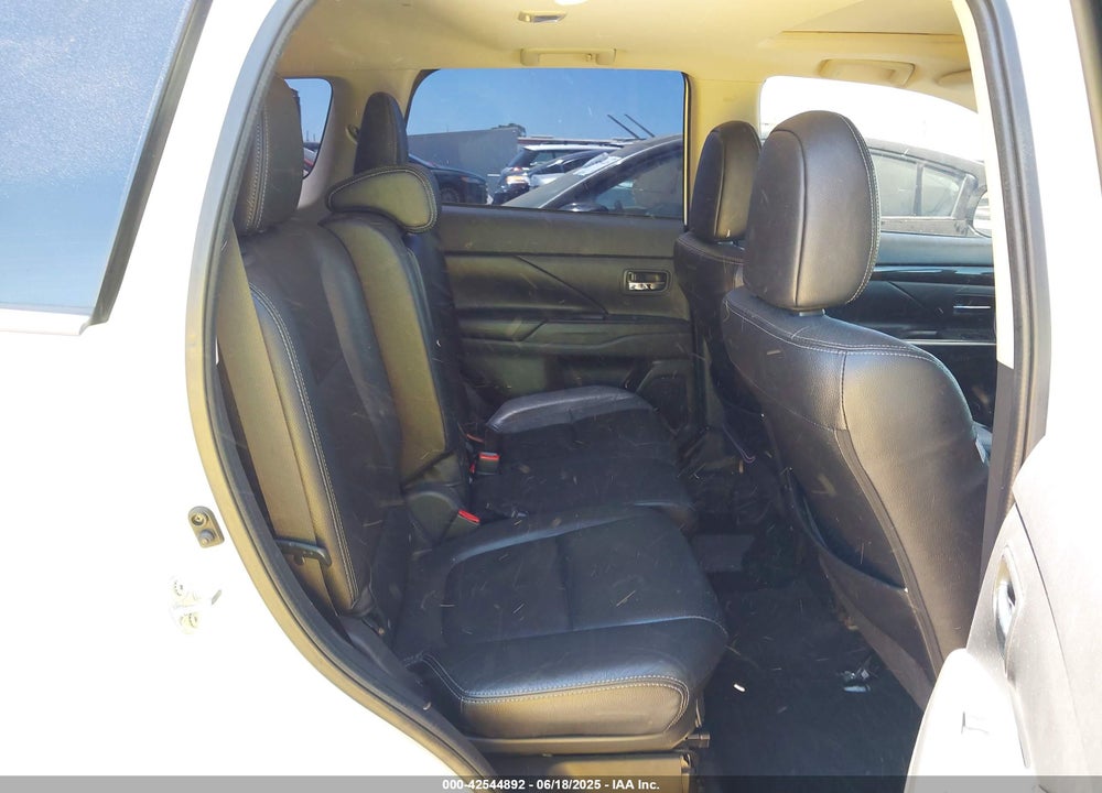 2017 MITSUBISHI OUTLANDER VIN: JA4AZ3A3XHZ013571
