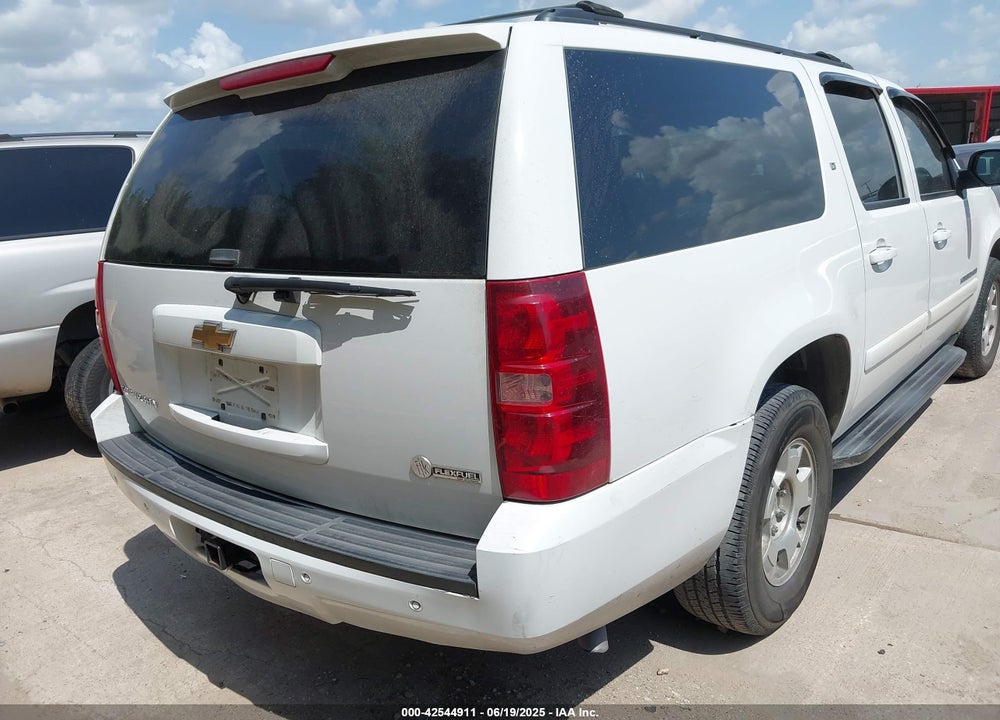 2007 CHEVROLET SUBURBAN 1500 LT VIN: 3GNFC16027G282217