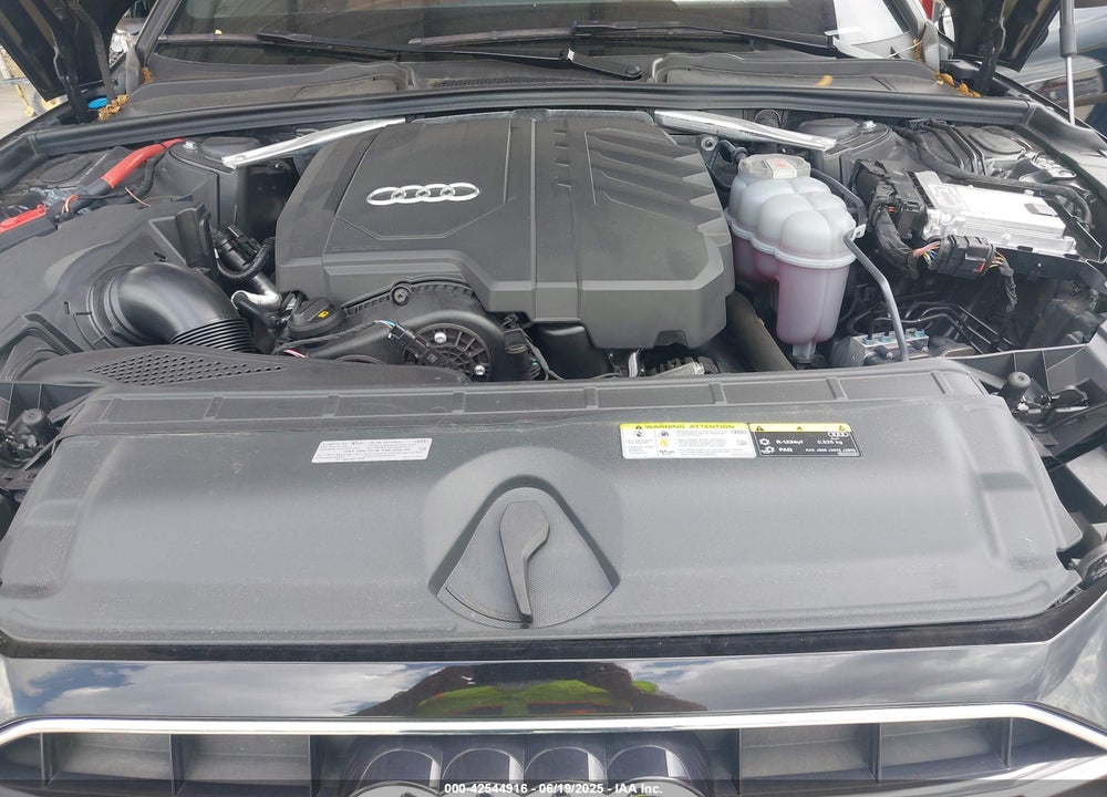 2021 AUDI A4 VIN: WAUABAF41MA051177