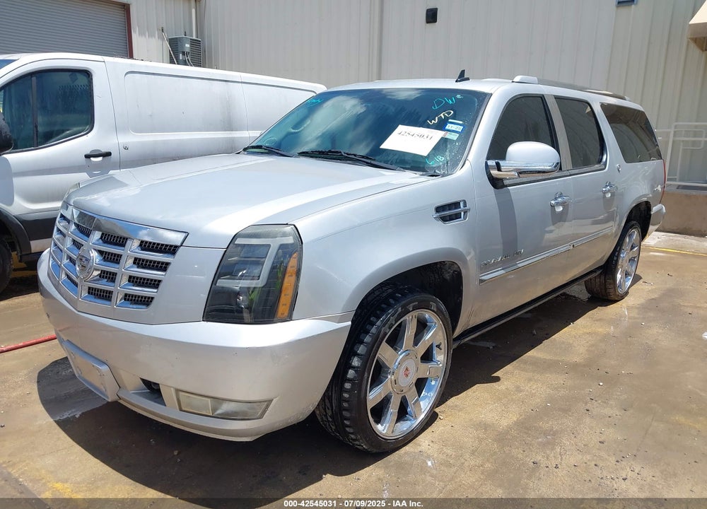 2011 CADILLAC ESCALADE ESV VIN: 1GYS3JEF0BR181757