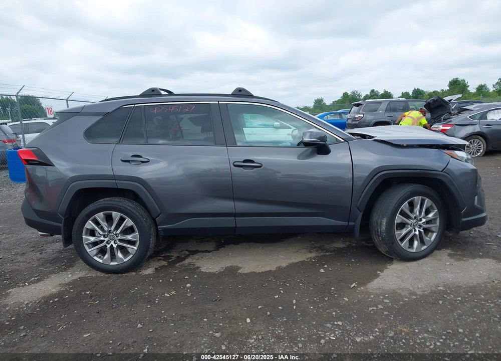 2022 TOYOTA RAV4 VIN: 2T3A1RFV0NC293265