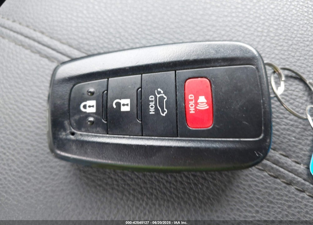 2022 TOYOTA RAV4 VIN: 2T3A1RFV0NC293265