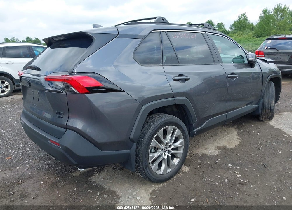 2022 TOYOTA RAV4 VIN: 2T3A1RFV0NC293265