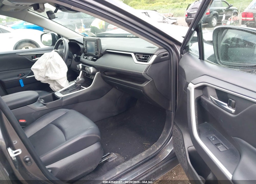2022 TOYOTA RAV4 VIN: 2T3A1RFV0NC293265