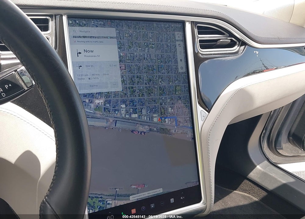 2014 TESLA MODEL S VIN: 5YJSA1H12EFP39582