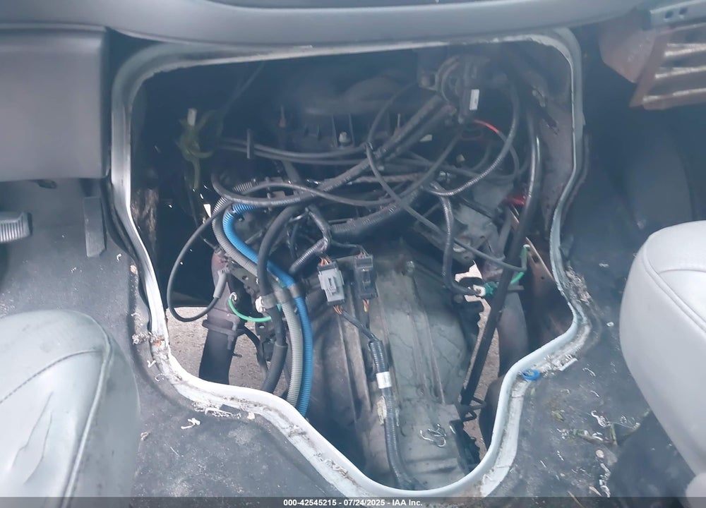 2003 FORD E 150 VIN: 1FTRE14283HA91275