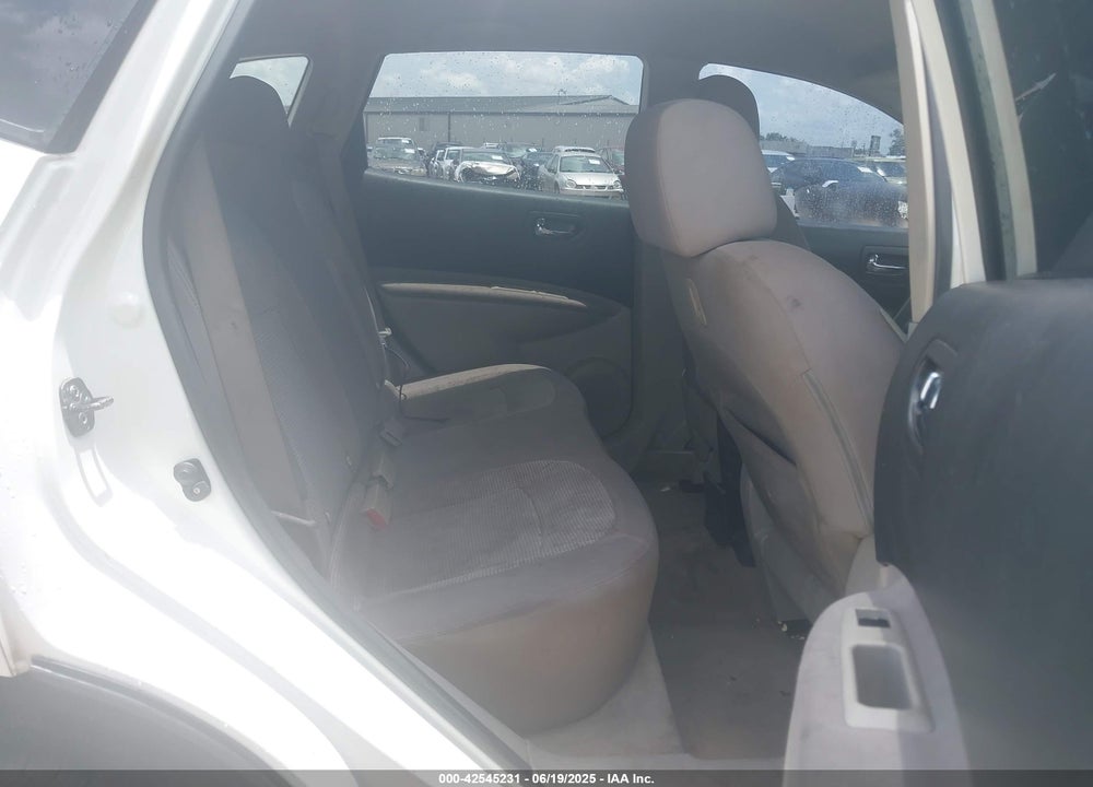 2013 NISSAN ROGUE SV VIN: JN8AS5MT2DW000251