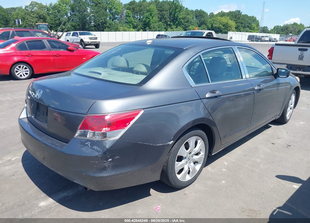 2008 HONDA ACCORD VIN: 1HGCP26868A025073
