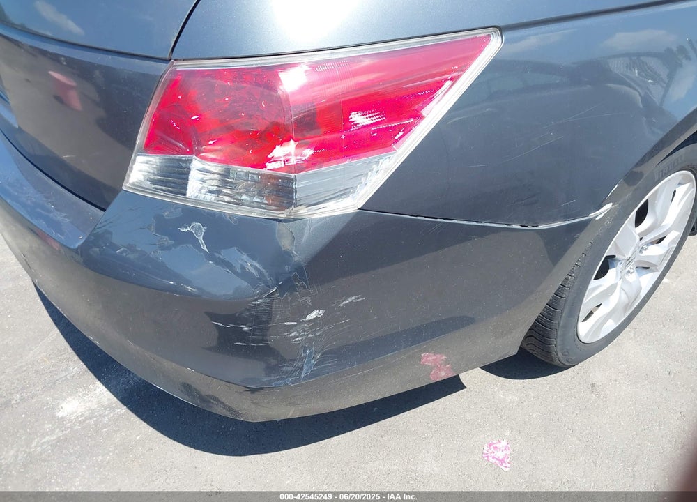 2008 HONDA ACCORD VIN: 1HGCP26868A025073