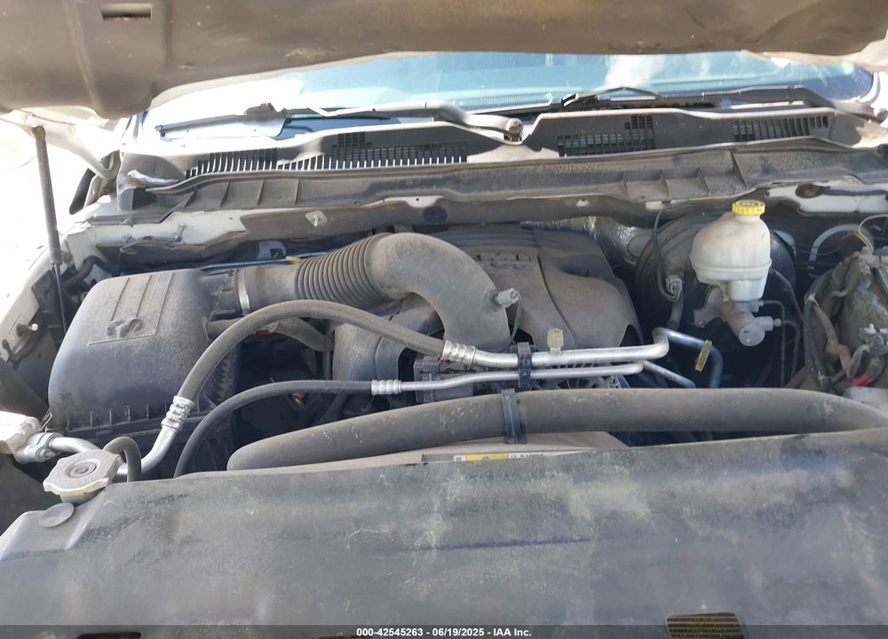 2015 RAM 1500 TRADESMAN VIN: 3C6JR7DT1FG660695