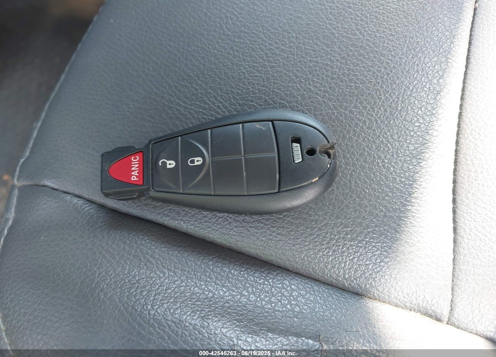 2015 RAM 1500 TRADESMAN VIN: 3C6JR7DT1FG660695