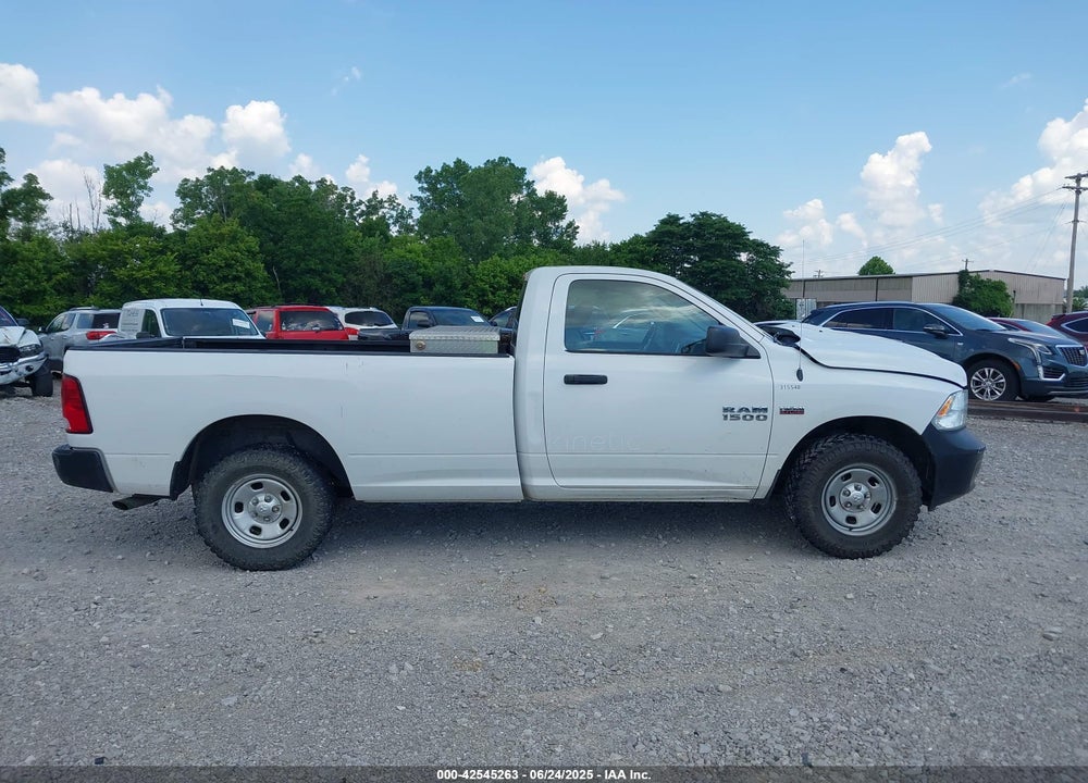 2015 RAM 1500 TRADESMAN VIN: 3C6JR7DT1FG660695
