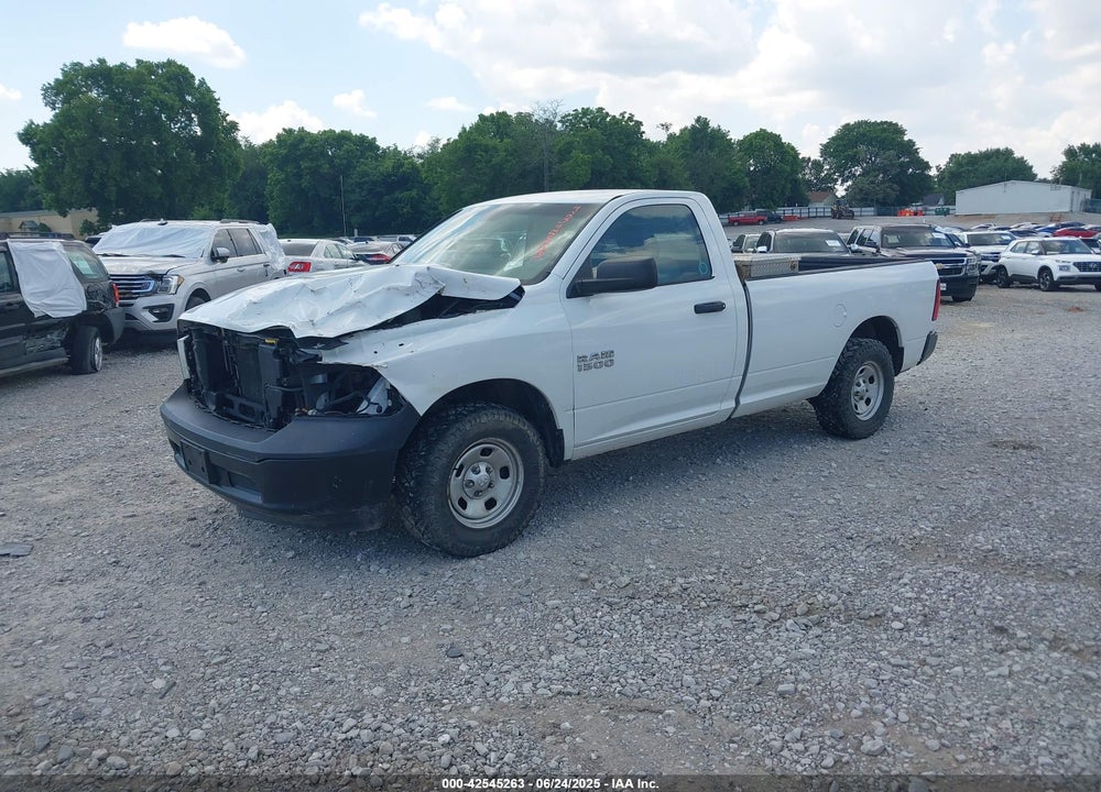 2015 RAM 1500 TRADESMAN VIN: 3C6JR7DT1FG660695