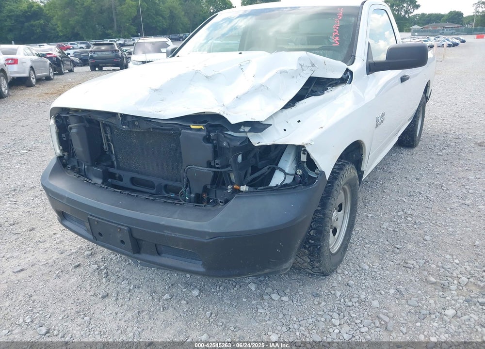 2015 RAM 1500 TRADESMAN VIN: 3C6JR7DT1FG660695