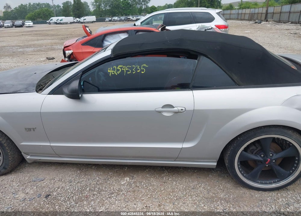 2005 FORD MUSTANG GT VIN: 1ZVHT85H955181503